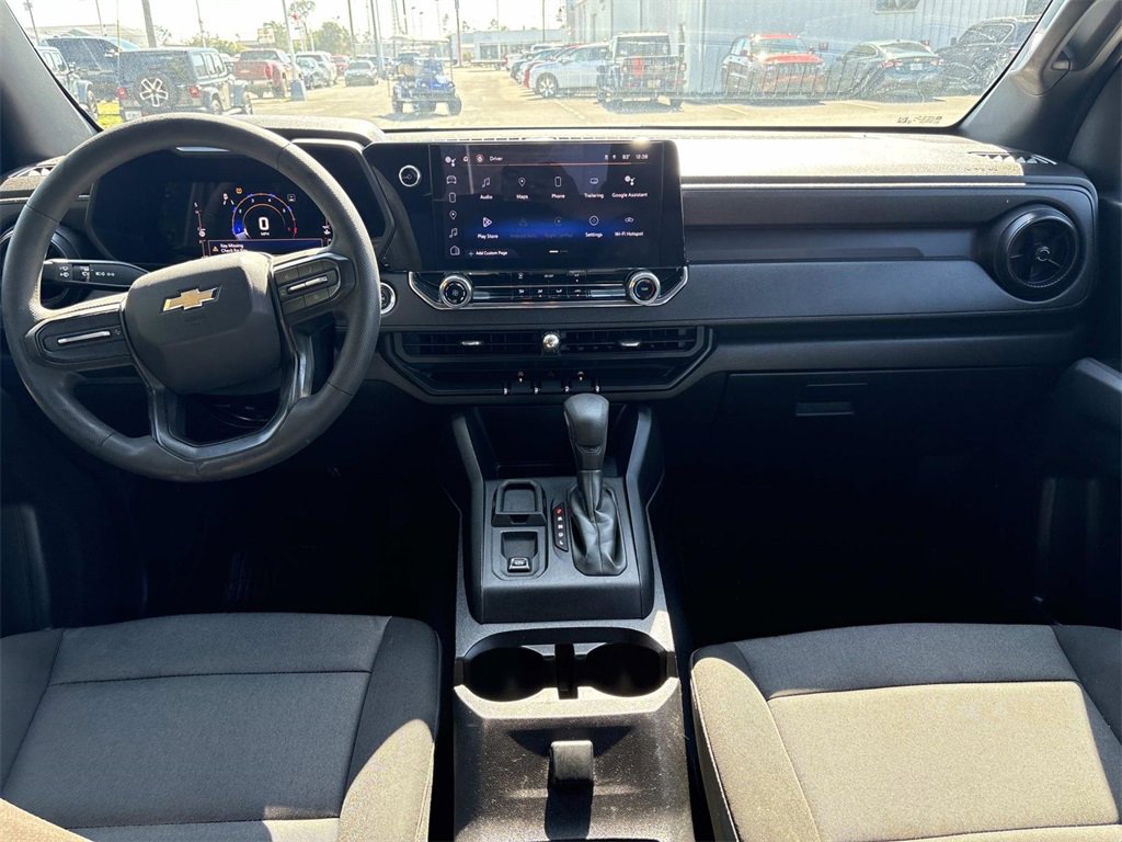 Used 2024 Chevrolet Colorado W/T image 18