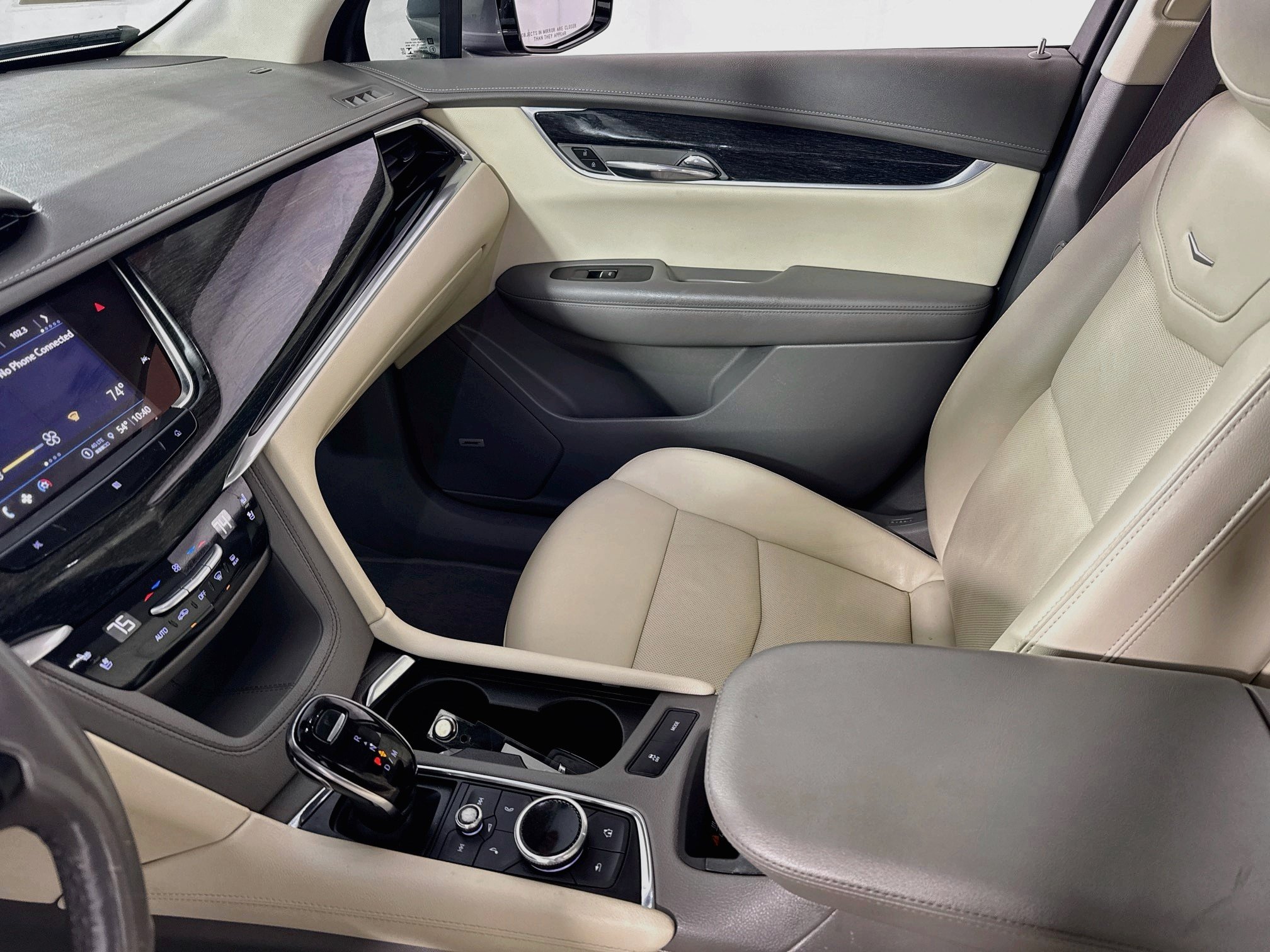 Used 2021 Cadillac XT6 Premium Luxury AWD/4WD image 24