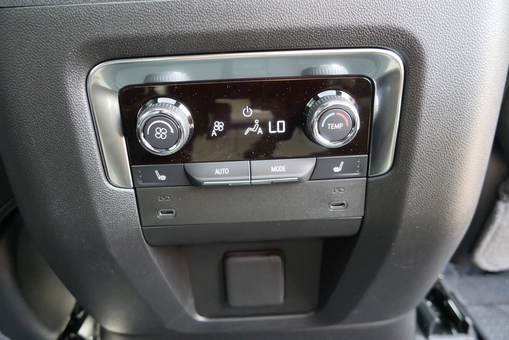 New 2026 Chevrolet Tahoe RST AWD/4WD image 17