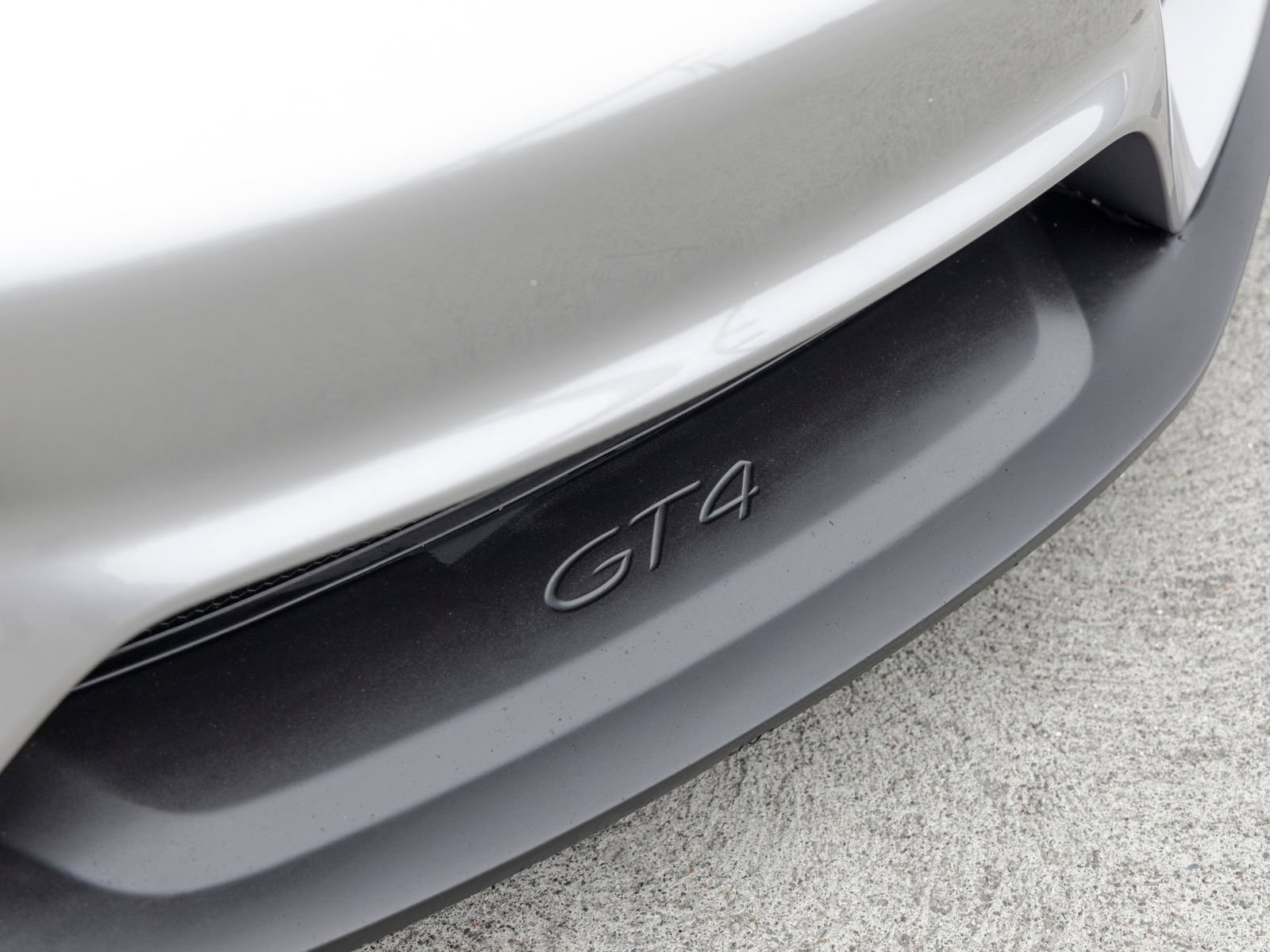 Certified 2020 Porsche 718 Cayman GT4 RWD image 17
