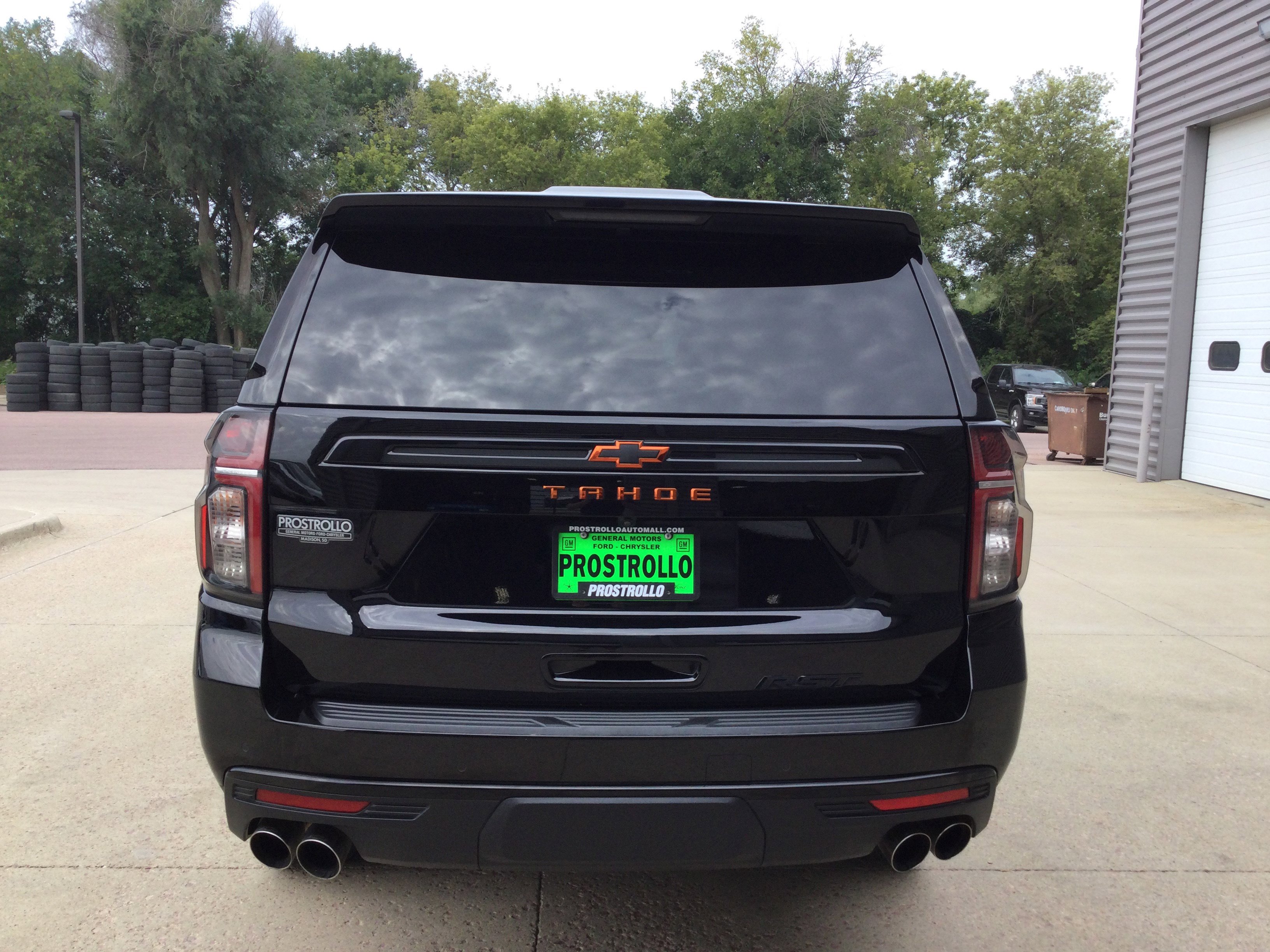 Used 2023 Chevrolet Tahoe RST w/ RST Performance Edition AWD/4WD image 6