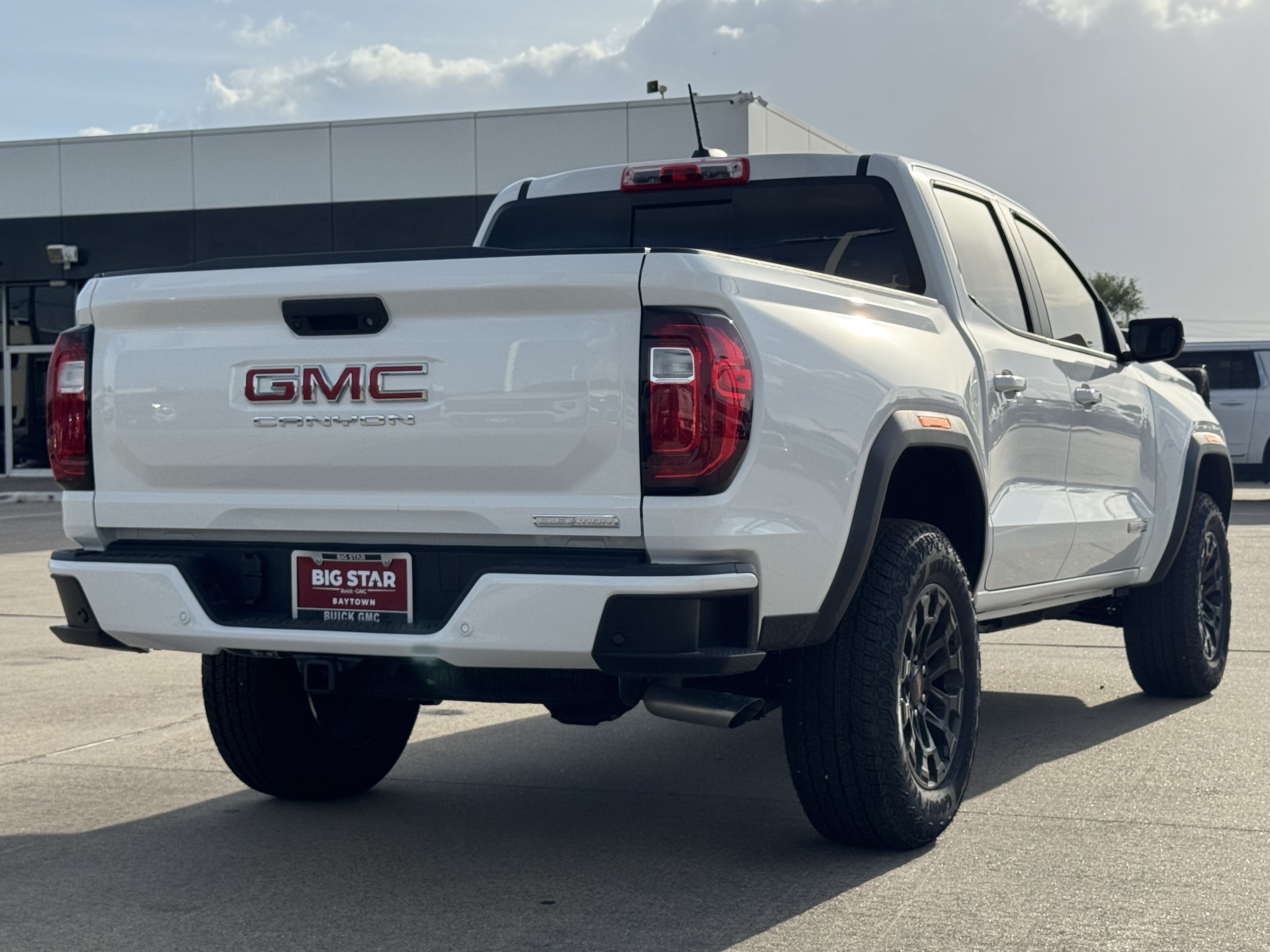 New 2026 GMC Canyon Elevation w/ Convenience Package RWD image 8