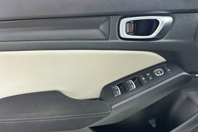 Used 2022 Honda Civic LX image 11