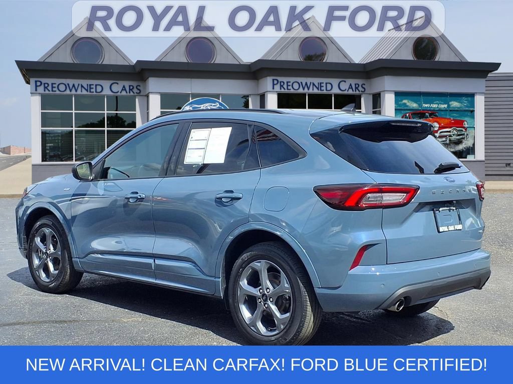 Certified 2023 Ford Escape ST-Line w/ Tech Pack #1 AWD/4WD image 2