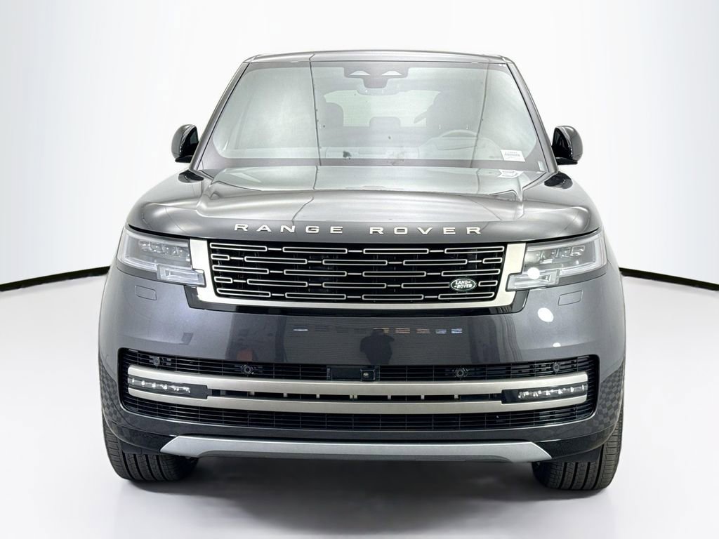 New 2026 Land Rover Range Rover SE image 2