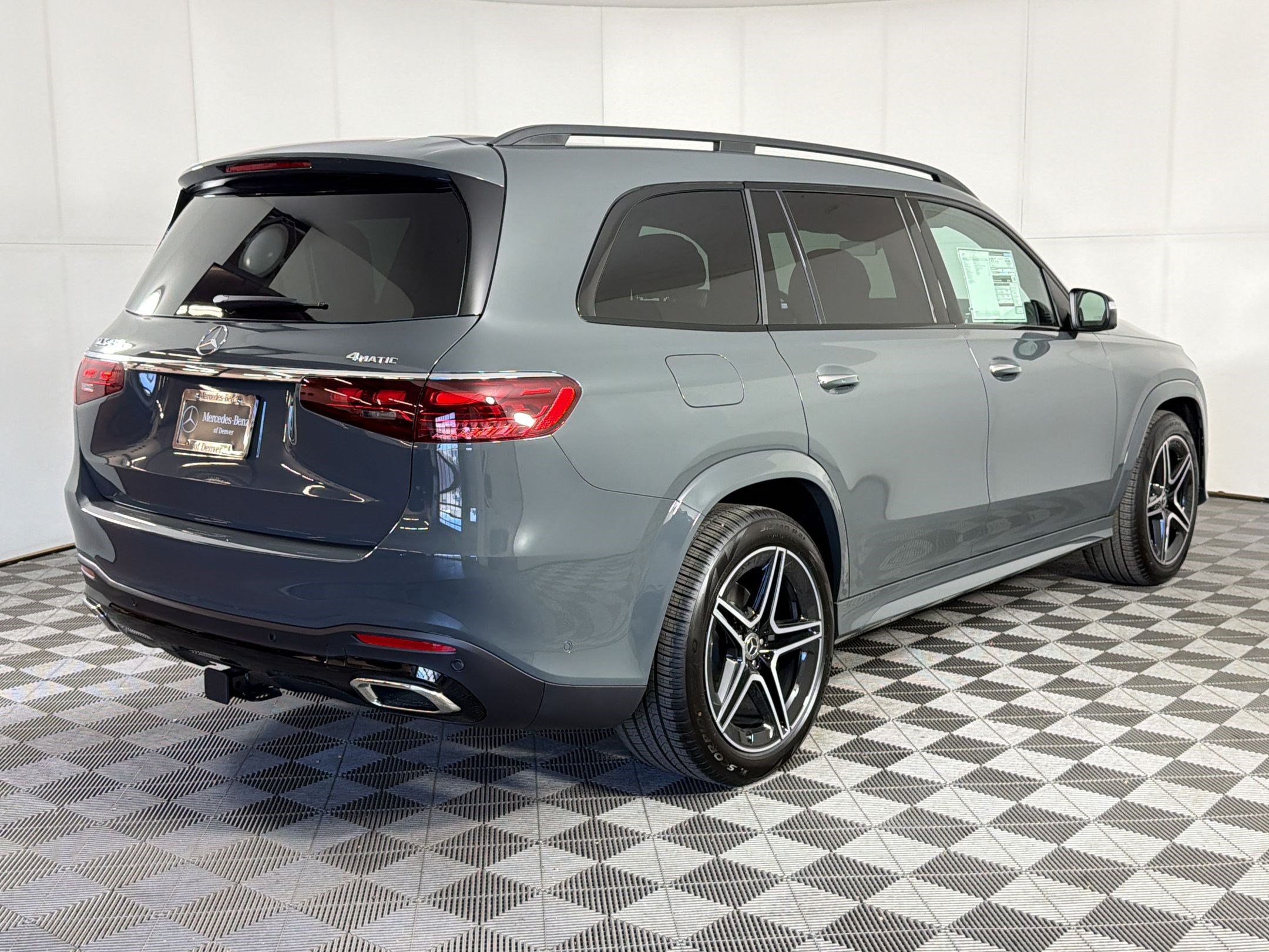 New 2026 Mercedes-Benz GLS 450 4MATIC image 9