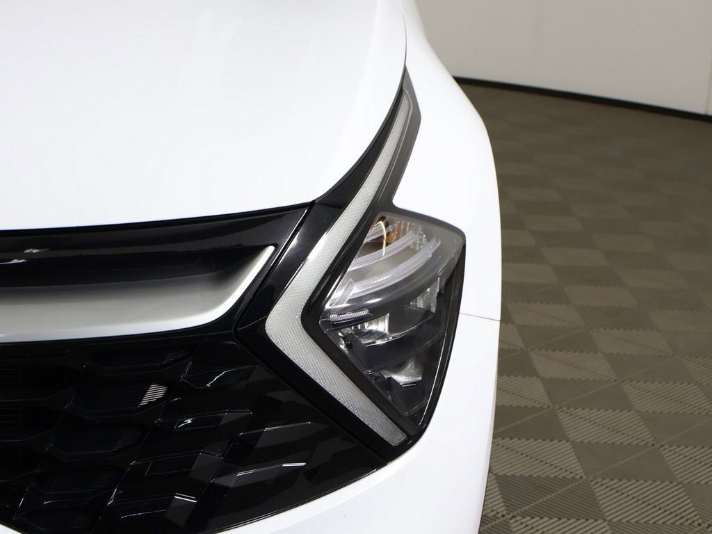 Used 2023 Kia Sportage EX image 14