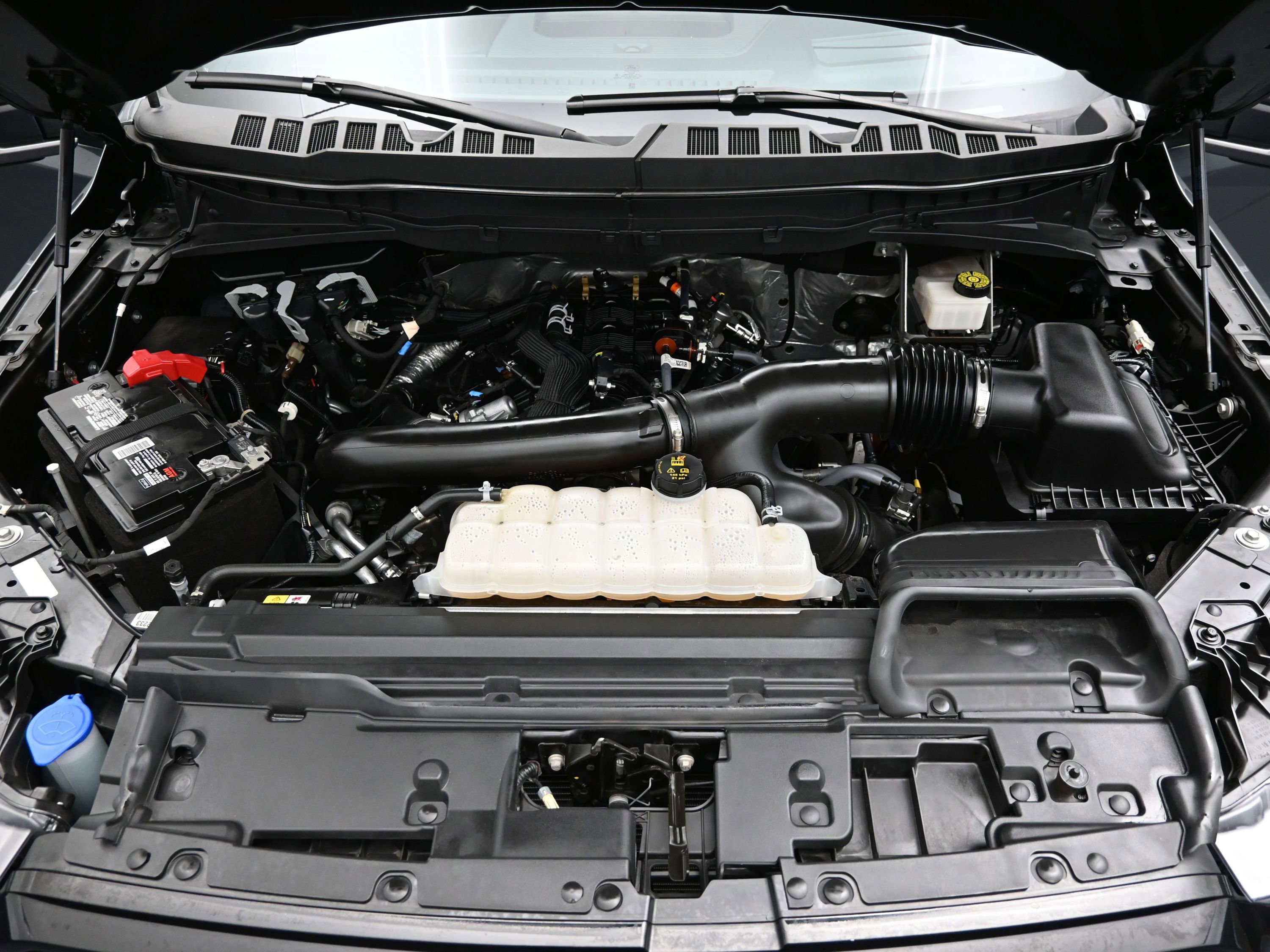 Used 2024 Ford F150 Platinum w/ Equipment Group 702A High image 7