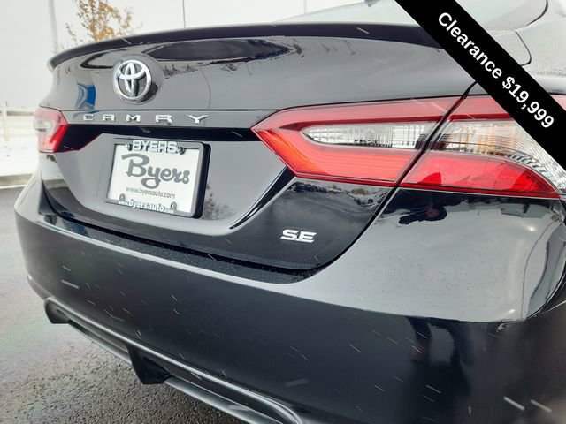 Used 2023 Toyota Camry SE image 12