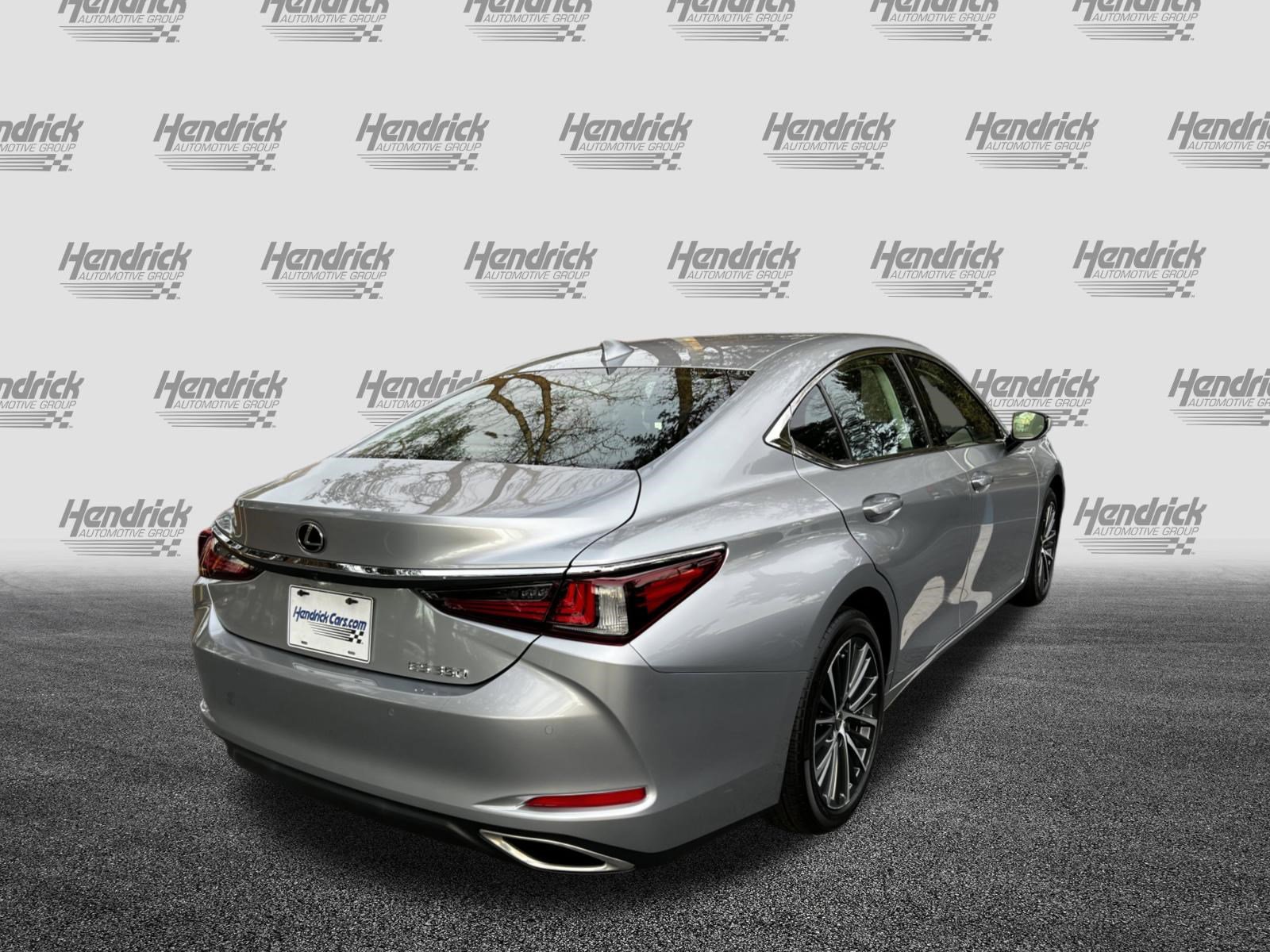 Certified 2022 Lexus ES 350 w/ Premium Package image 9