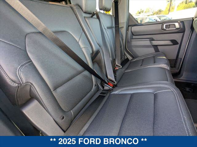 New 2025 Ford Bronco Badlands AWD/4WD image 19