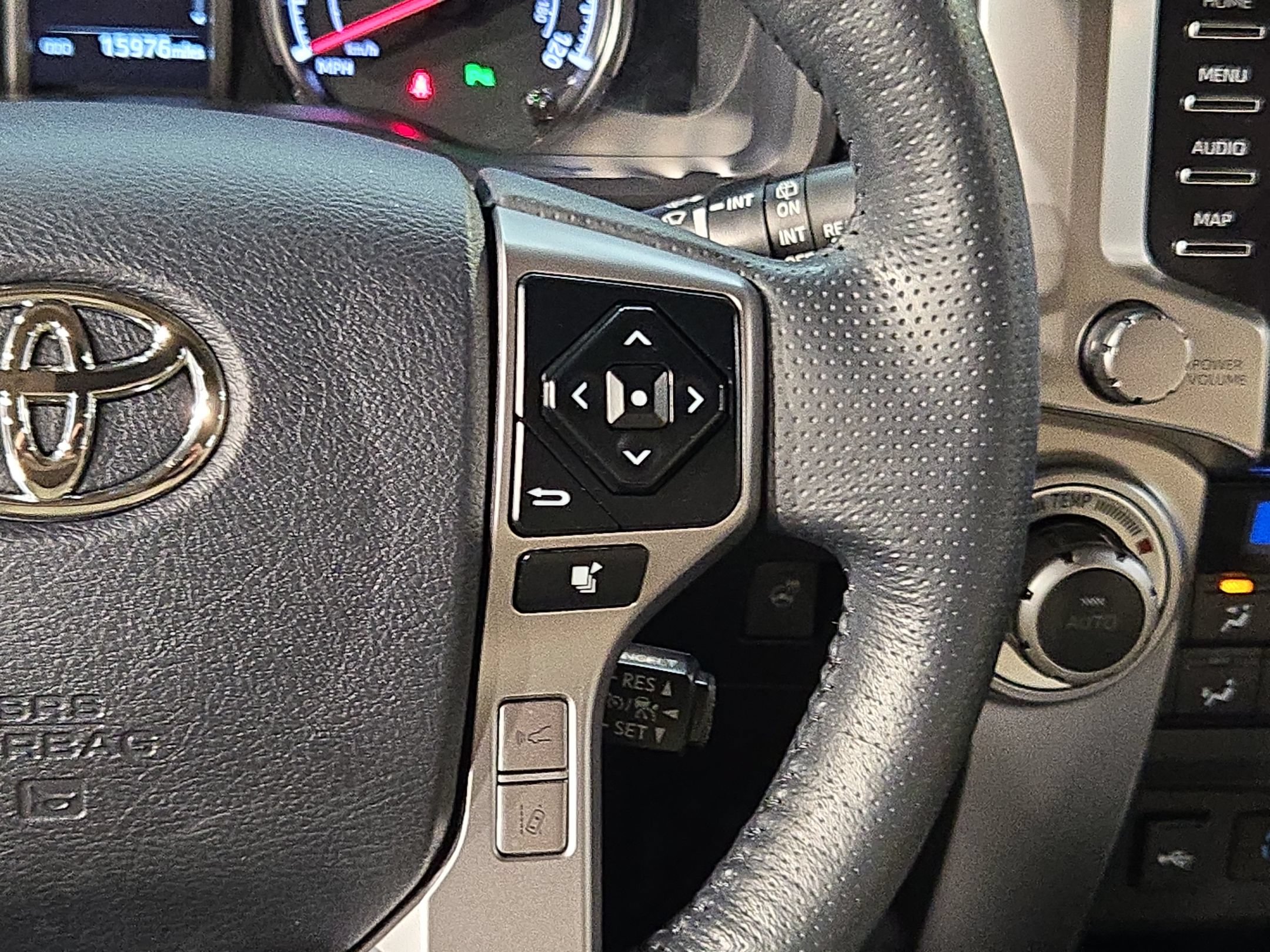 Certified 2024 Toyota 4Runner Limited AWD/4WD image 29