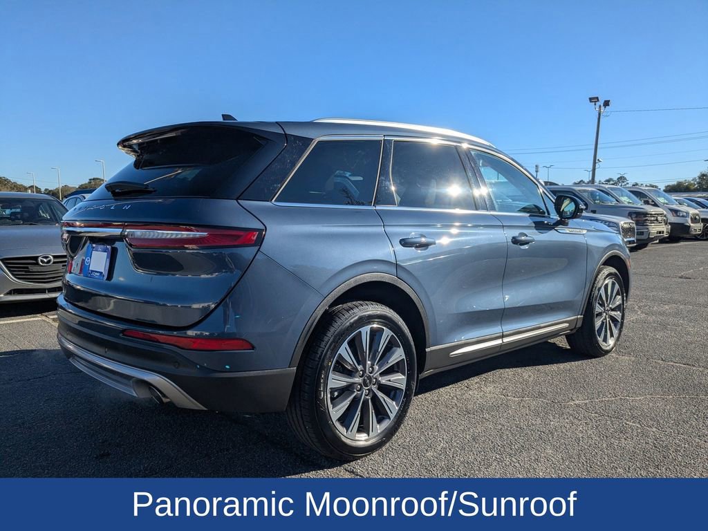 Used 2022 Lincoln Corsair Reserve w/ Elements Package image 4