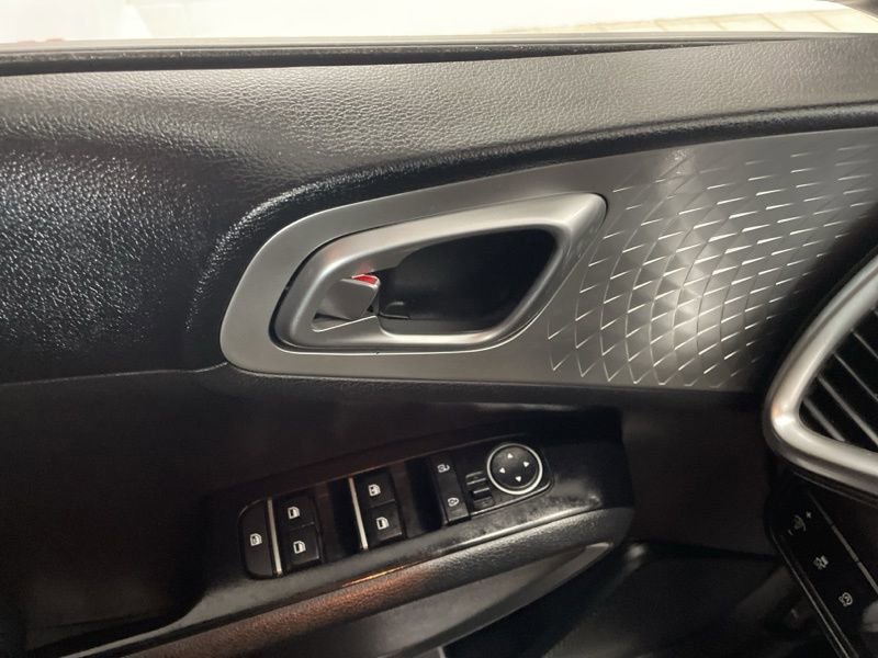 Certified 2023 Kia Soul LX w/ LX Technology Package FWD image 19