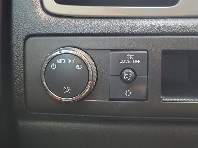 Used 2014 Chevrolet Suburban LTZ RWD image 29