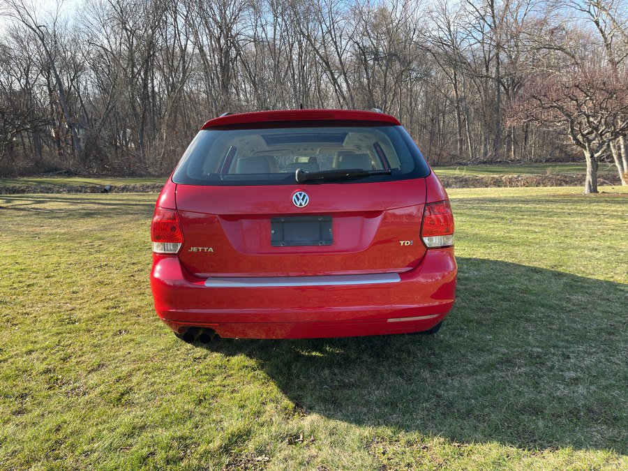 Used 2013 Volkswagen Jetta TDI FWD image 18