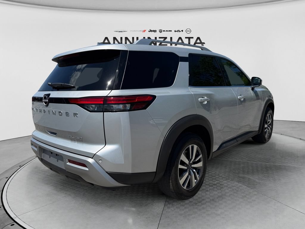 Certified 2022 Nissan Pathfinder SL w/ Cargo Package AWD/4WD image 5
