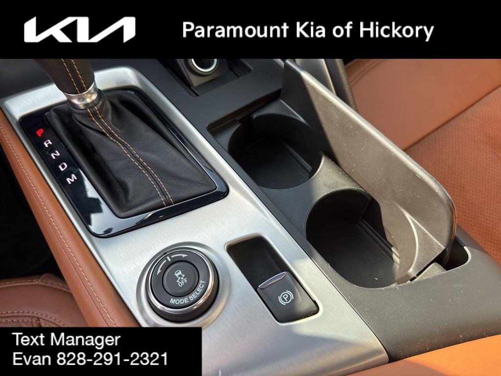 Used 2015 Chevrolet Corvette Stingray Coupe w/ 2LT Preferred Equipment Group image 21