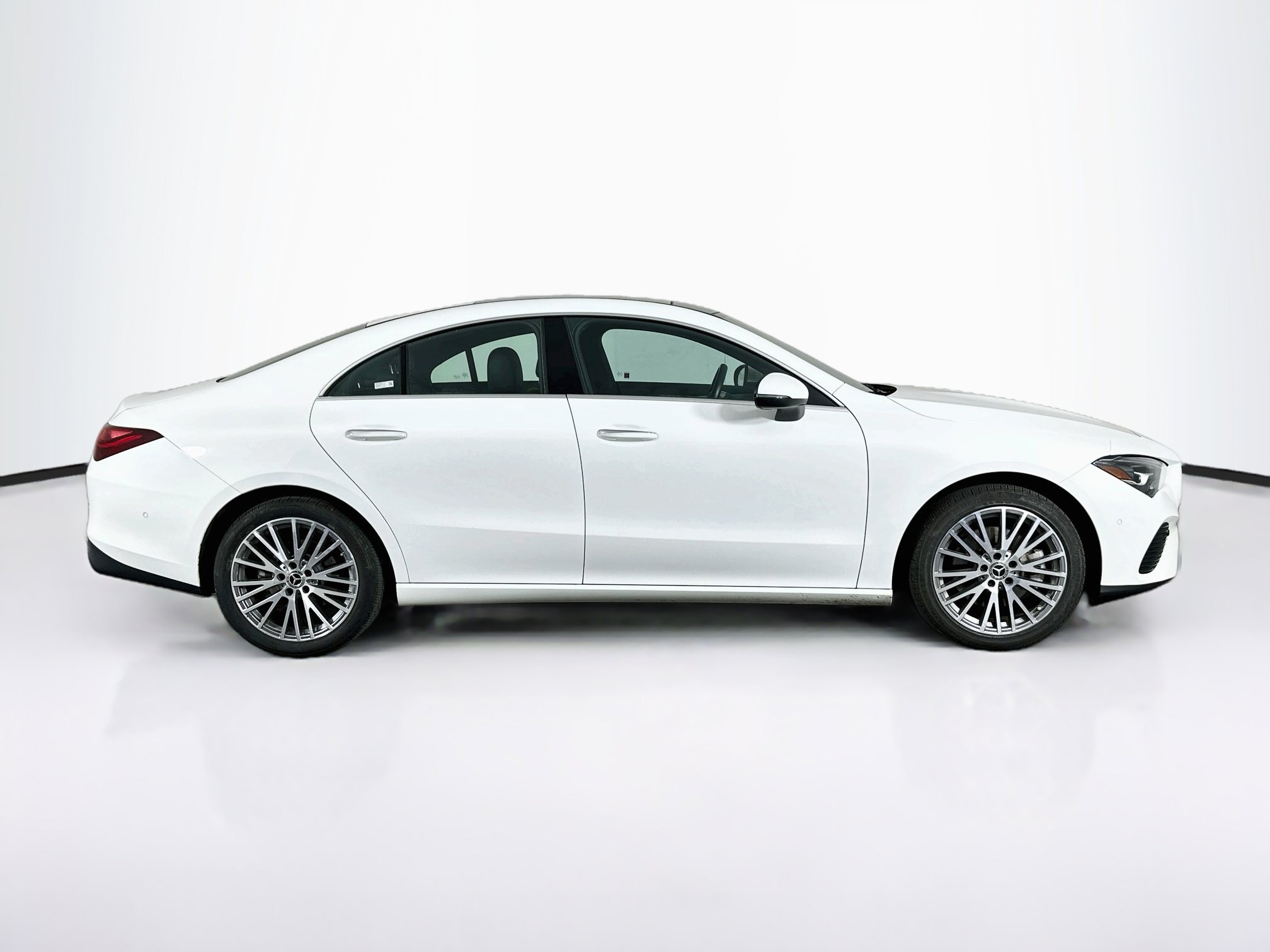 Used 2025 Mercedes-Benz CLA 250 image 10
