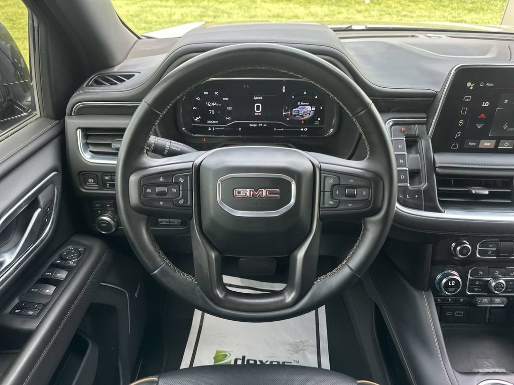 Used 2024 GMC Yukon AT4 w/ Technology Package AWD/4WD image 14