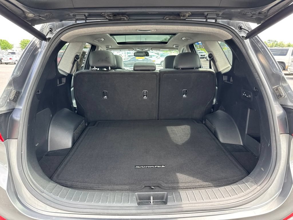 Used 2019 Hyundai Santa Fe Limited AWD/4WD image 37