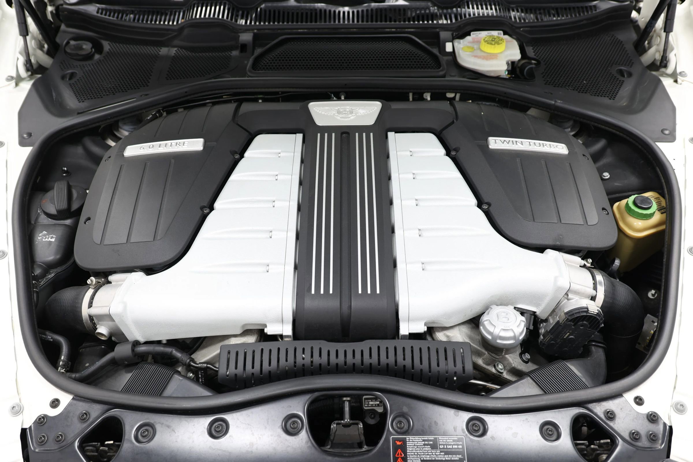 Used 2014 Bentley Flying Spur W12 image 89