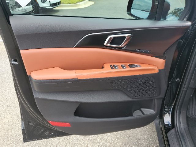 New 2027 Kia Carnival SX w/ Dark Edition Package FWD image 27