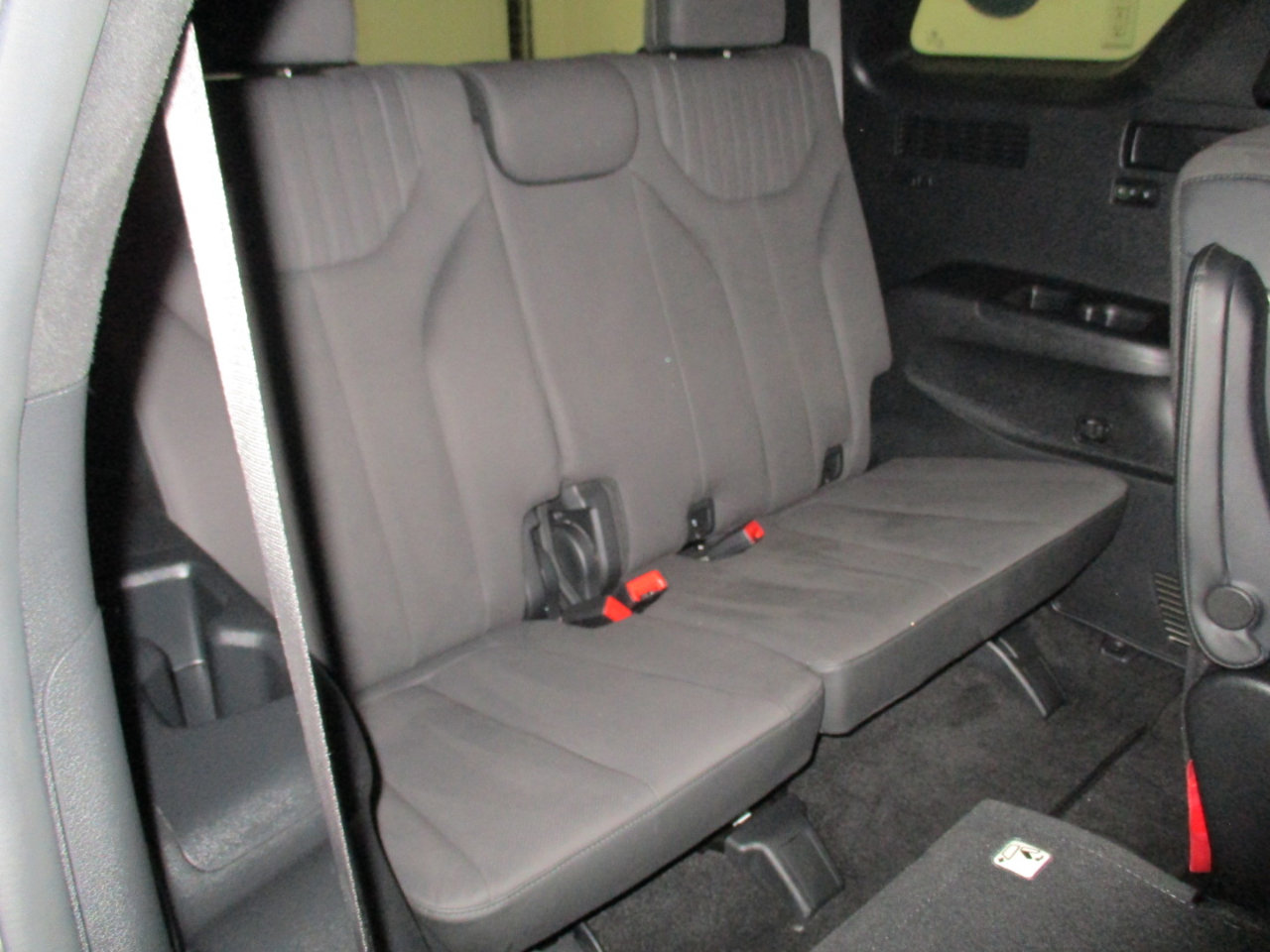 Used 2024 Hyundai Palisade Calligraphy image 13