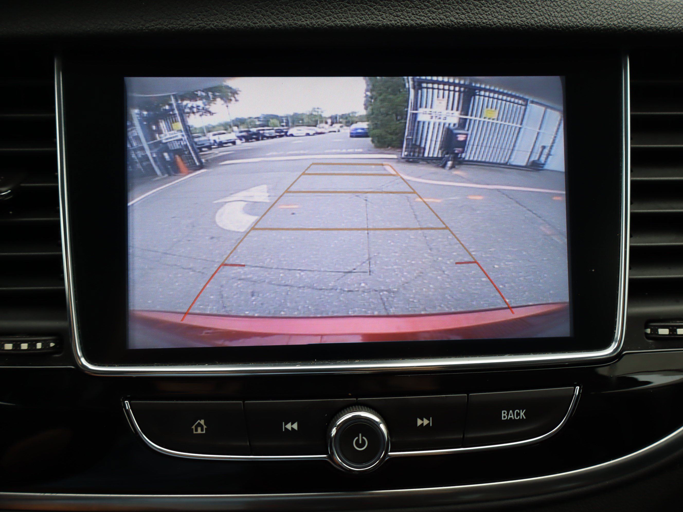 Used 2021 Buick Encore Preferred w/ Safety Package AWD/4WD image 26