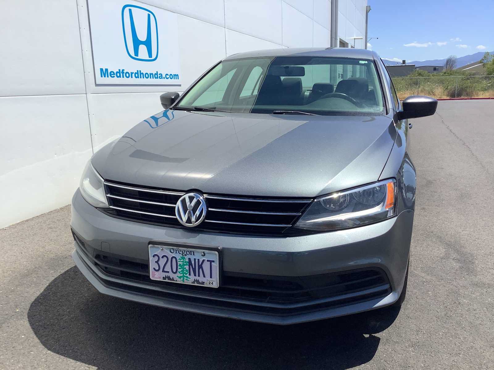Used 2016 Volkswagen Jetta SE FWD image 9