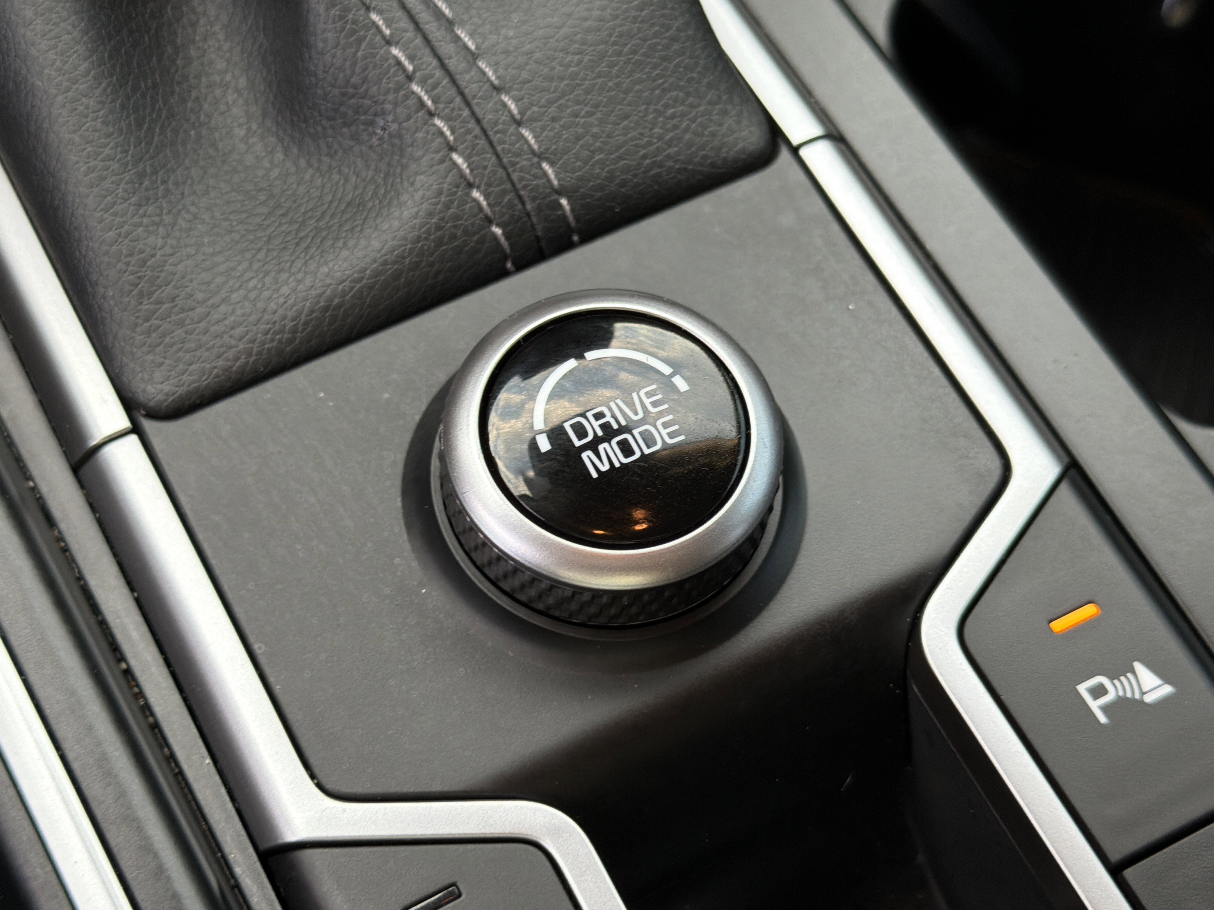 Used 2025 Kia Sorento S FWD image 32