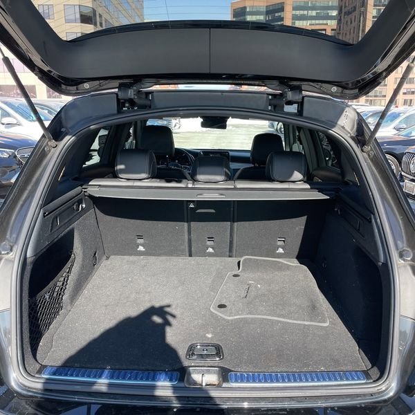 Used 2022 Mercedes-Benz GLC 300 4MATIC image 21