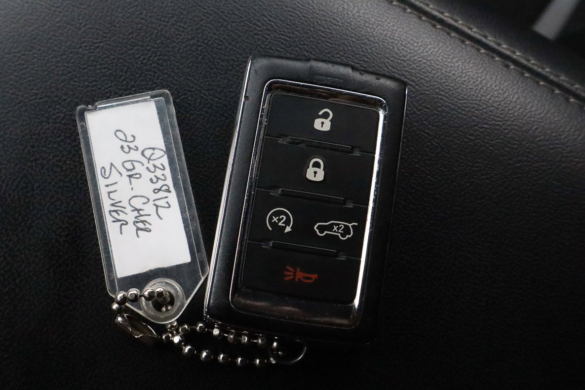 Used 2023 Jeep Grand Cherokee Altitude AWD/4WD image 32