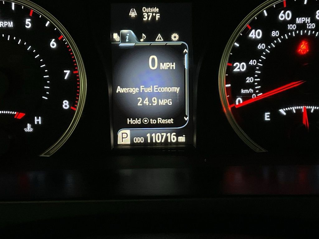 Used 2016 Toyota Camry XSE image 29