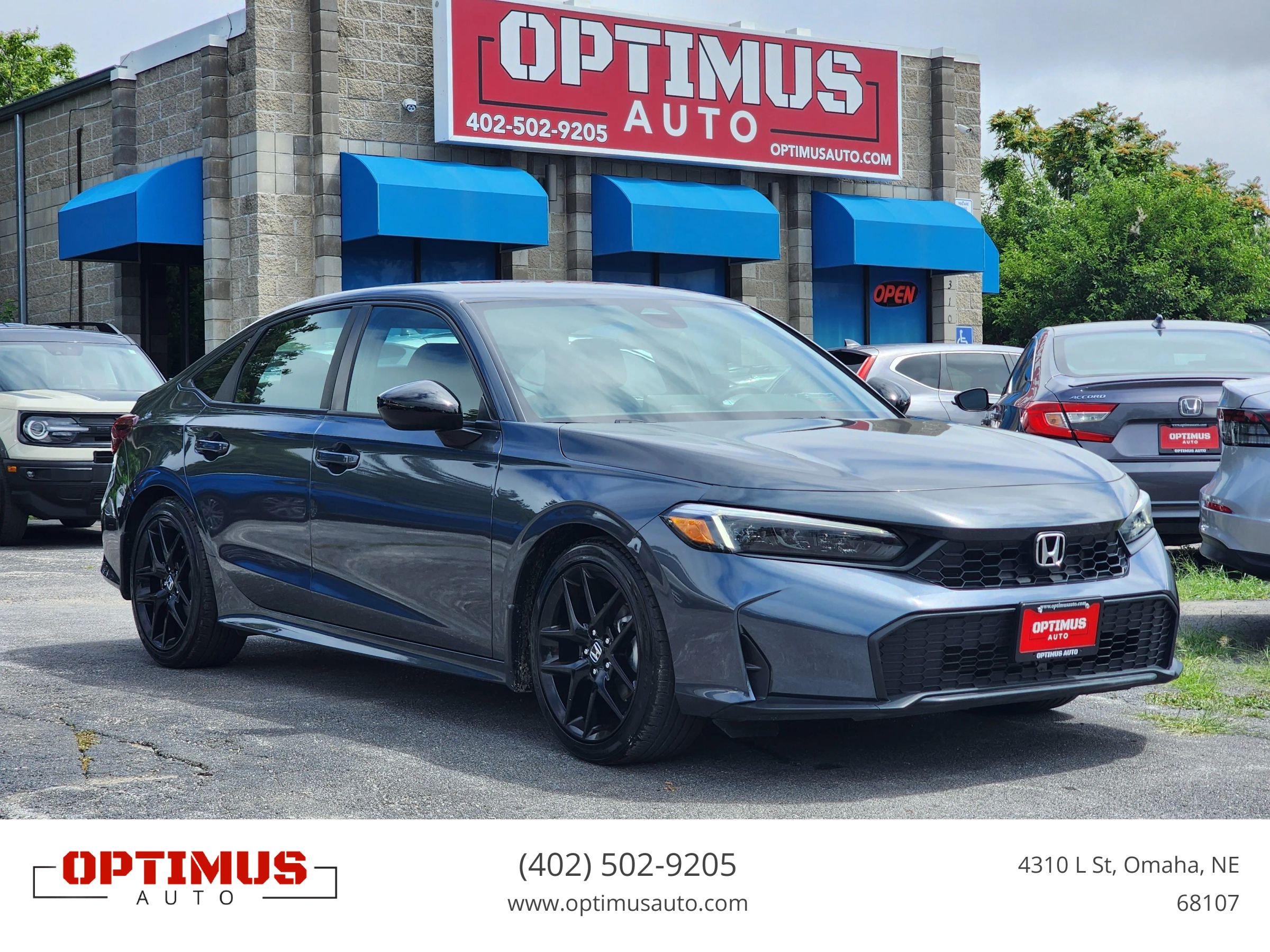 Used 2025 Honda Civic Sport image 1