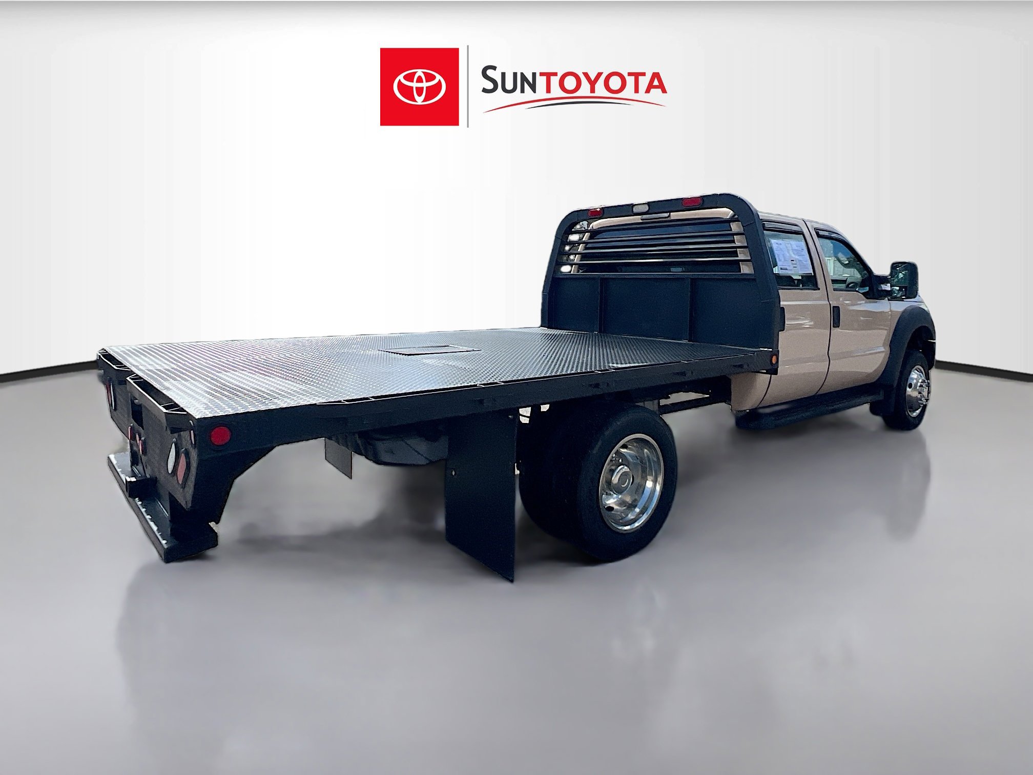 Used 2015 Ford F450 XL w/ Snow Plow Prep Package image 2