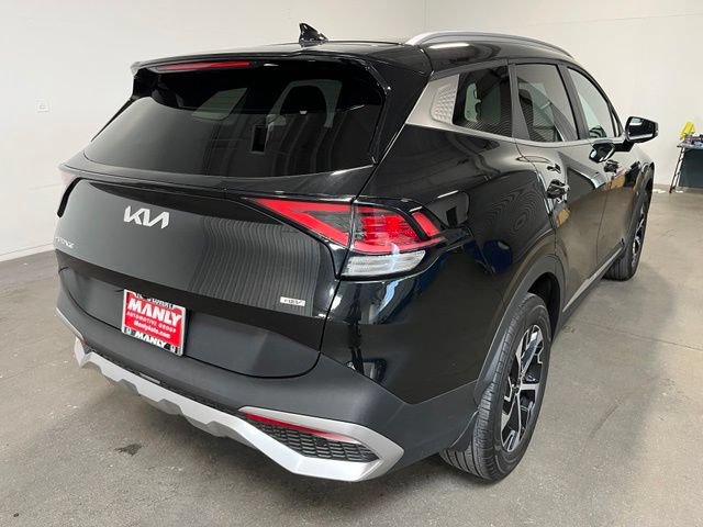 Used 2023 Kia Sportage EX AWD/4WD image 3