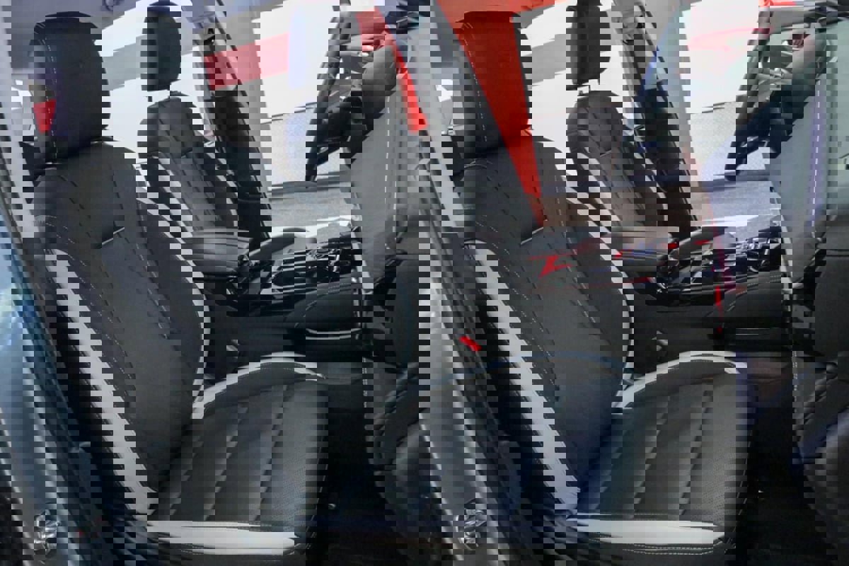 Used 2025 Buick Envision Sport Touring image 21