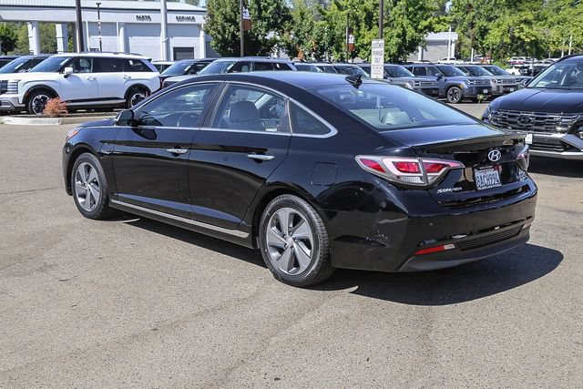 Used 2016 Hyundai Sonata Limited FWD image 2