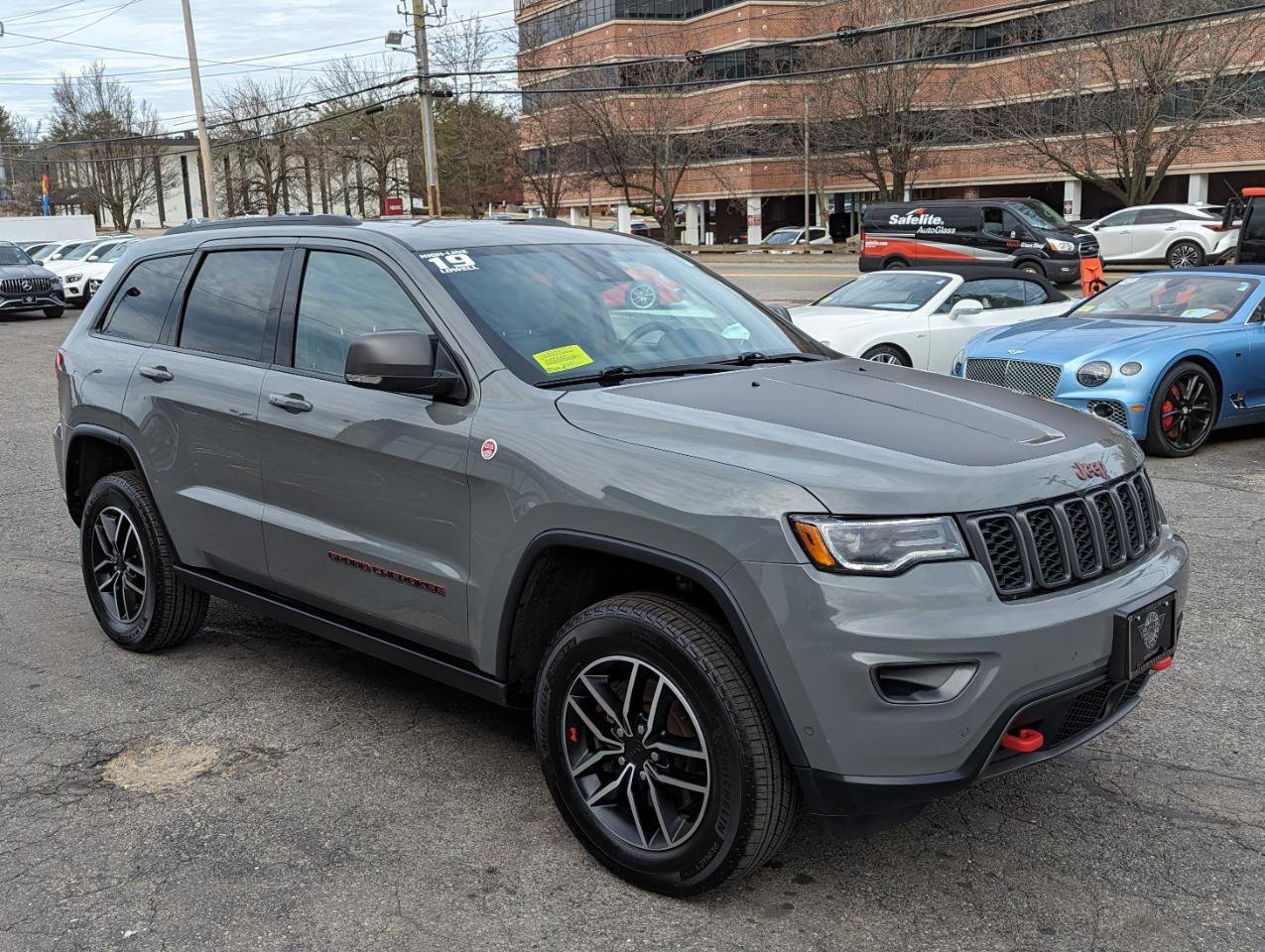 Used 2019 Jeep Grand Cherokee Trailhawk w/ Trailhawk Luxury Group AWD/4WD image 5