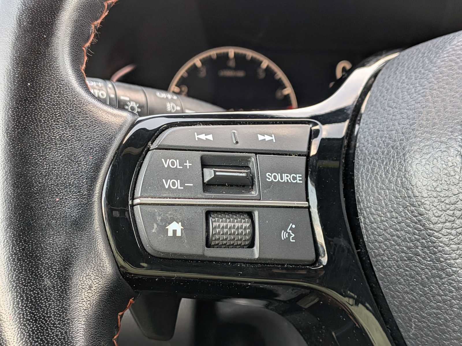 Certified 2024 Honda Pilot Sport image 22