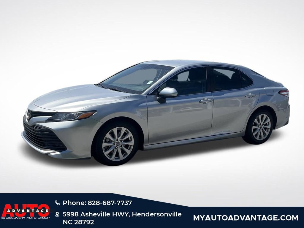Used 2018 Toyota Camry LE FWD image 5
