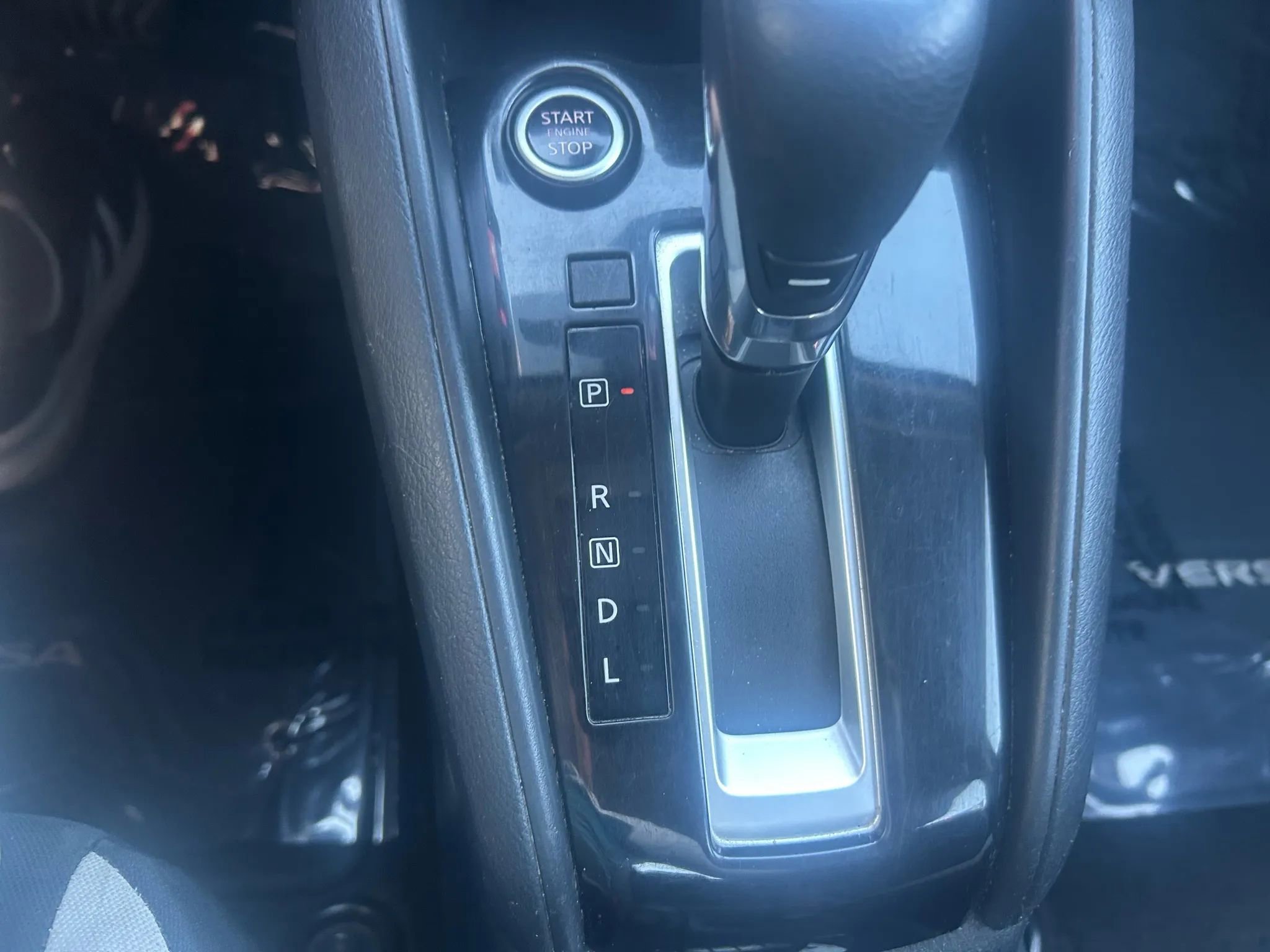 Used 2021 Nissan Versa SV image 11