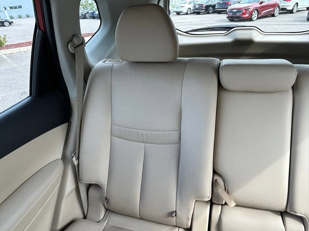 Used 2016 Nissan Rogue SL w/ SL Premium Package FWD image 12