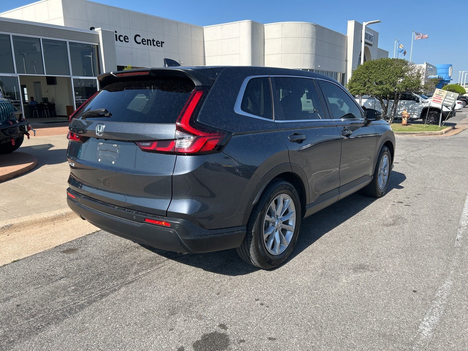 Used 2024 Honda CR-V EX-L image 5