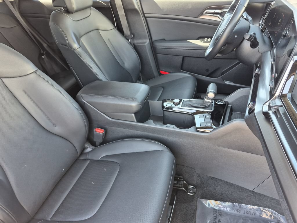 Used 2024 Kia Sportage EX AWD/4WD image 17
