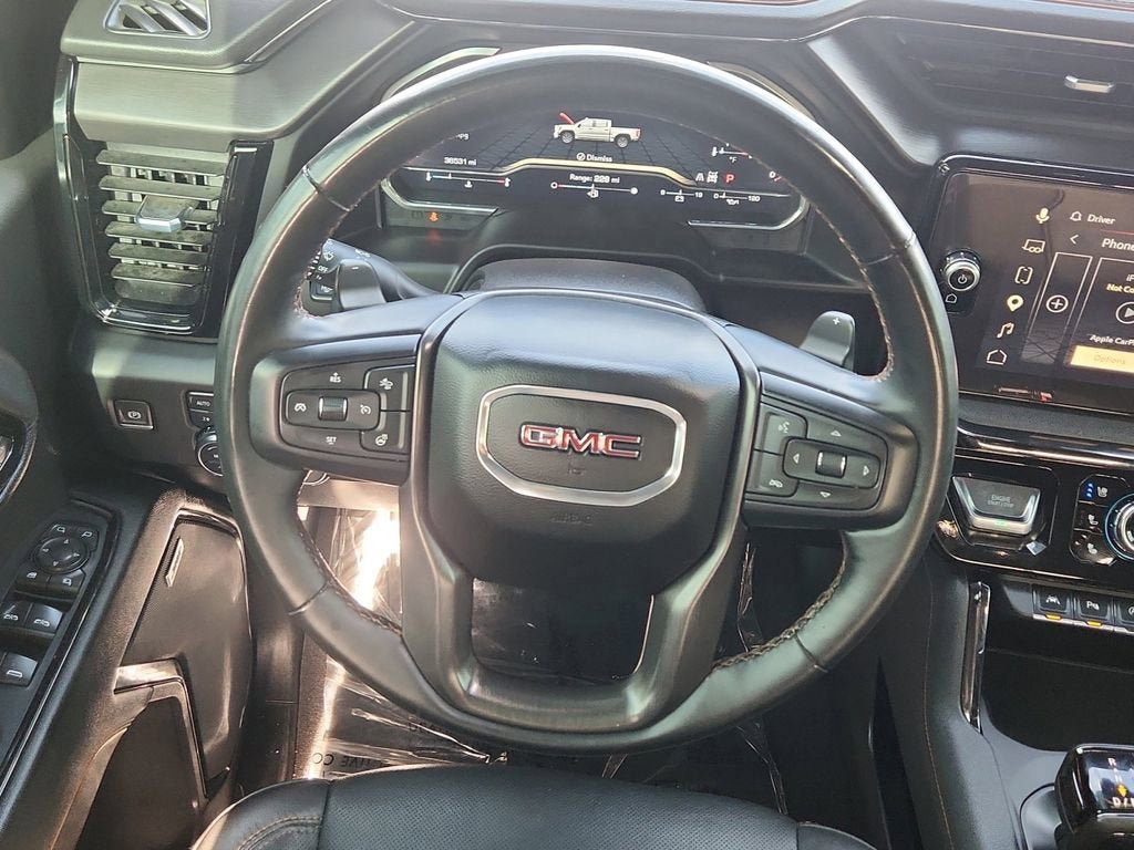 Used 2023 GMC Sierra 1500 AT4 w/ Technology Package AWD/4WD image 12