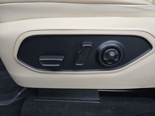 Used 2023 Jeep Grand Cherokee Limited w/ Trailer Tow Prep Group (B) image 23