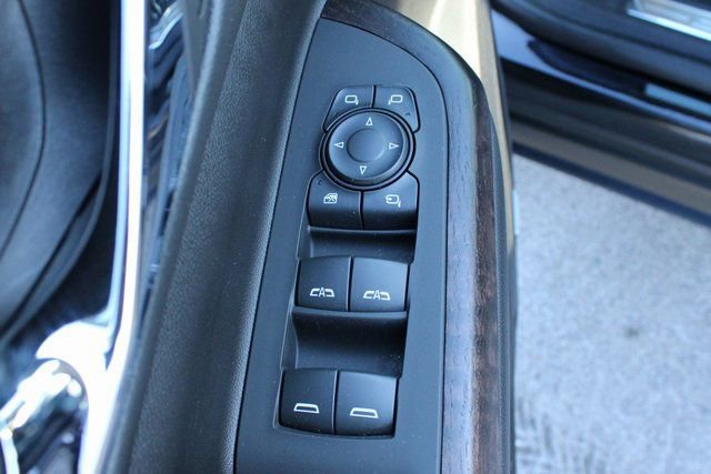 Used 2022 GMC Acadia Denali w/ Denali Ultimate Package image 11