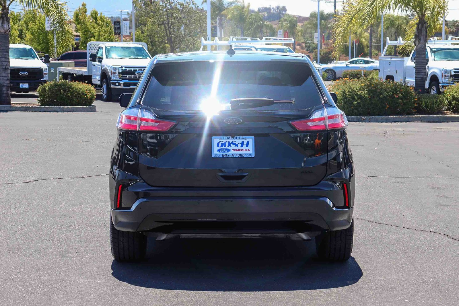 Certified 2023 Ford Edge SE w/ Black Appearance Package AWD/4WD image 6